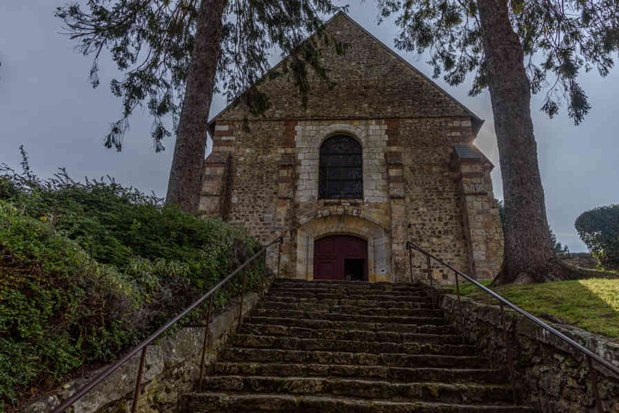 Francia - Gerberoy 21 - Colegiata de Saint-Pierre de Gerberoy.jpg